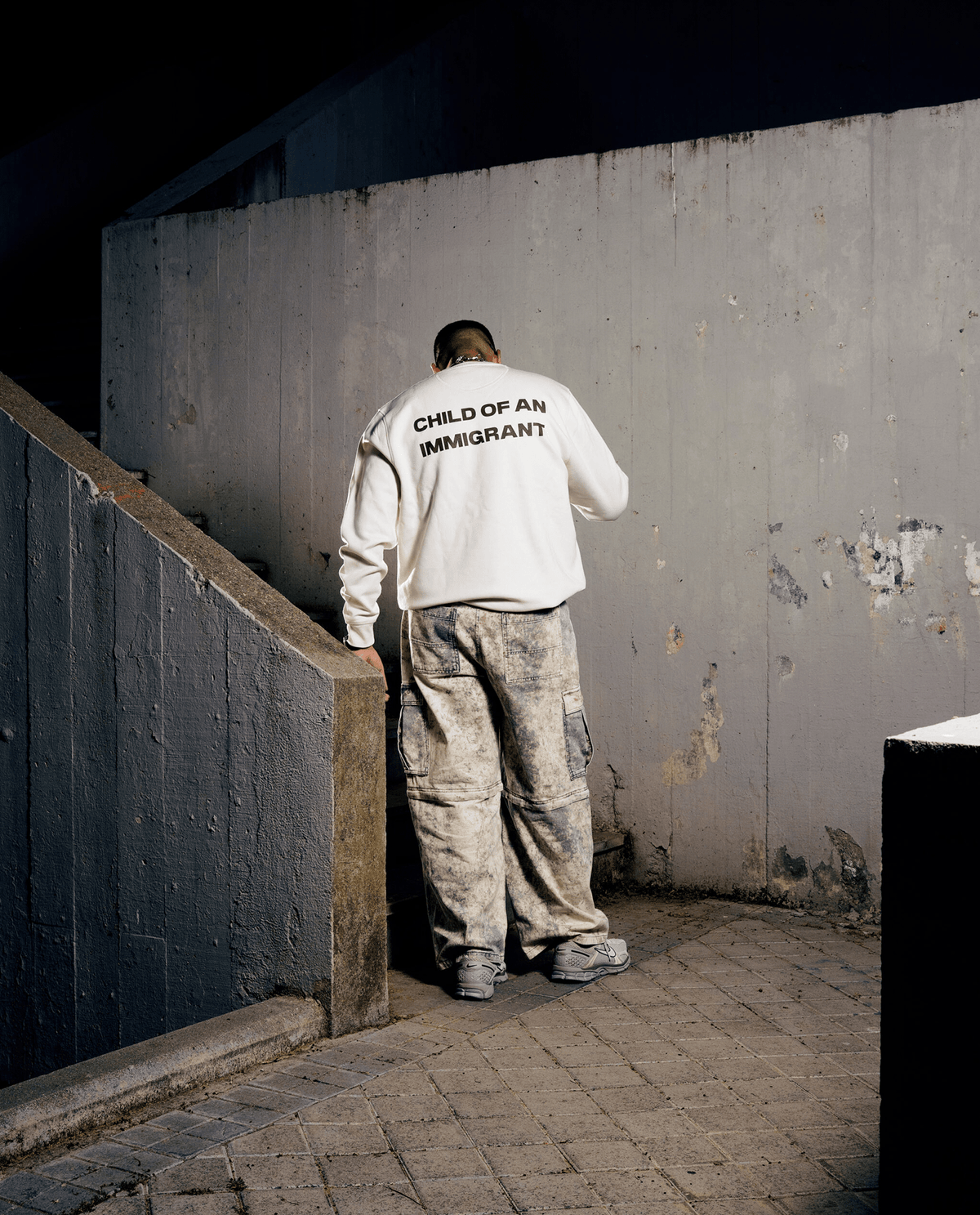 Abhir - Sudadera Crewneck «Hijx de un inmigrante» Blanco Marfil - D2fy - Direct To Fans - ABHIR