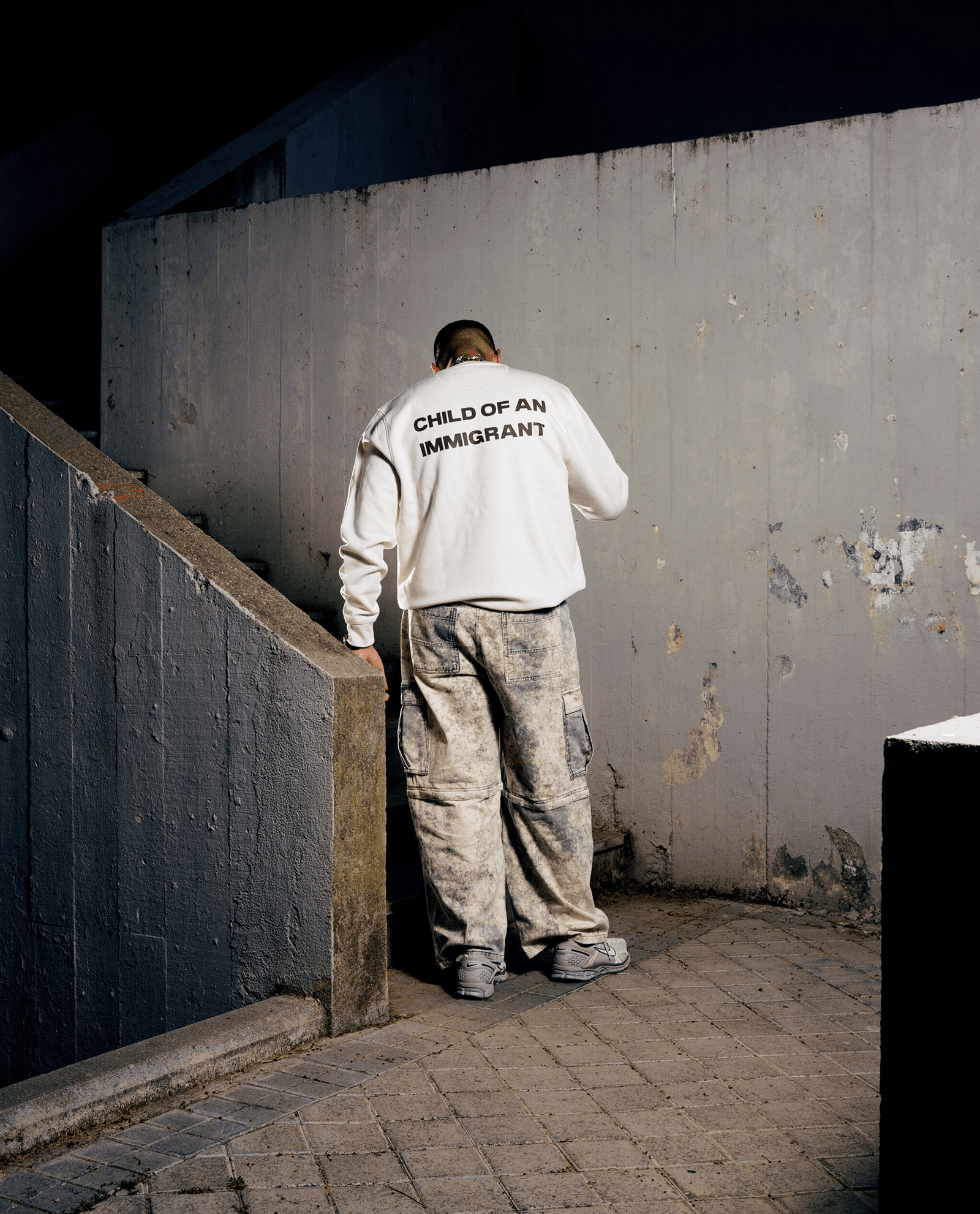 Abhir - Sudadera Crewneck «Hijx de un inmigrante» Blanco Marfil - D2fy - Direct To Fans - ABHIR