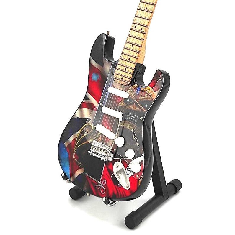 Music Legends - N8693 Mini Guitarra de Colección Bandera Británica Ilustrada (Años 80) - Inspirada en Iron Maiden - D2fy - Direct To Fans - Music Legends