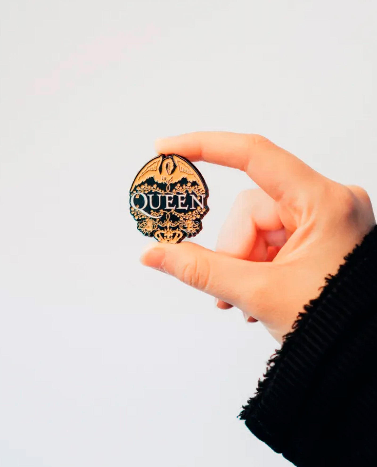 Queen - Set 4 pins "Queen" - D2fy · Rocktud - Rocktud